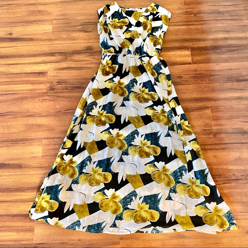 🎁NWOT Maxi Summer Dress